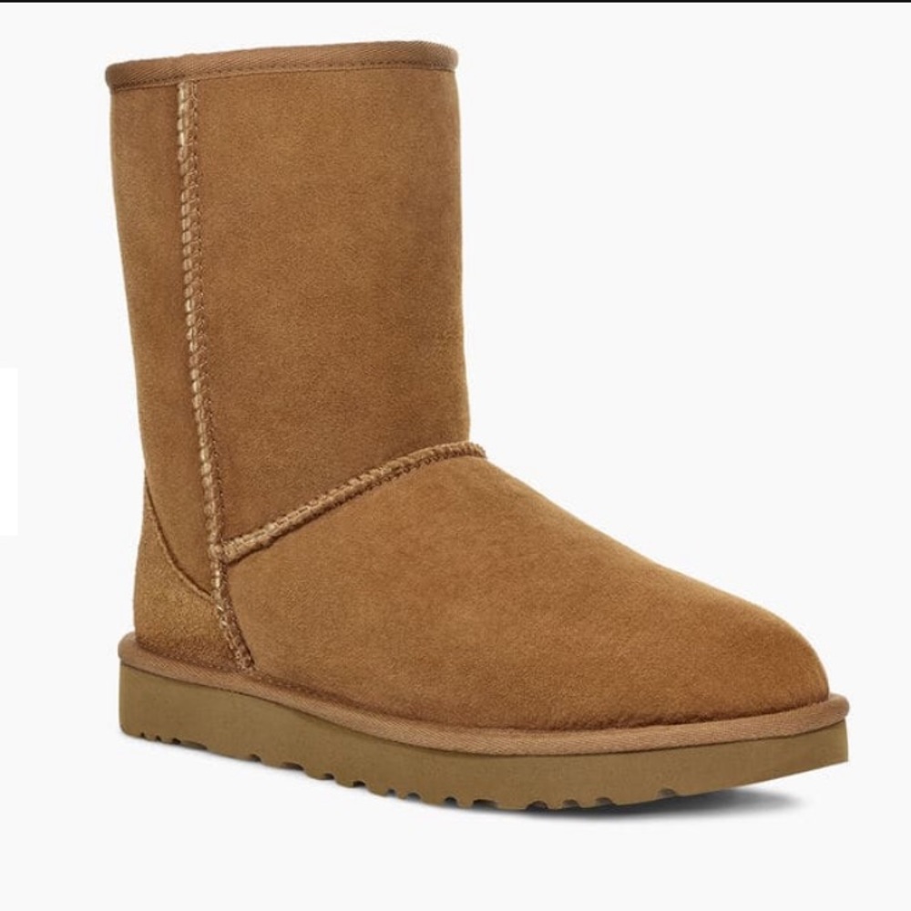UGG boots chestnut classic short